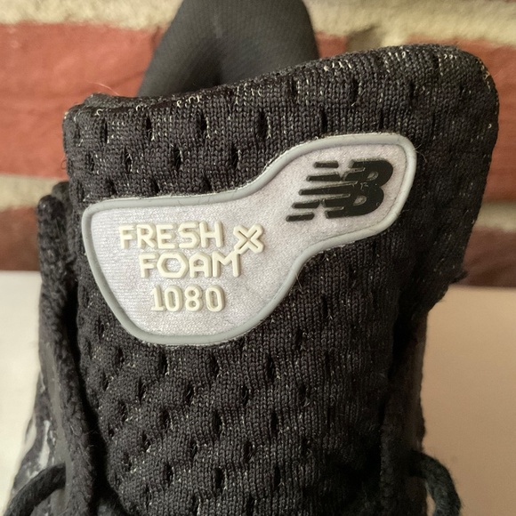 New Balance Fresh Foam Black Thunder W1080B12 Running Shoes Size 7 - Picture 9 of 11